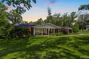 9333 Lincoln Dr, Sunset Hills, MO 63127 - Photo 1