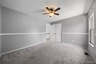 876 Emerald Pl Dr, Saint Charles, MO 63304 - Photo 35