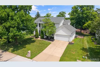 876 Emerald Place Drive, Saint Charles, MO 63304 - Photo 5