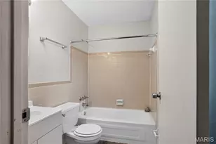 2371 Farflung Dr, Florissant, MO 63031 - Photo 13