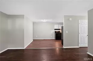 11926 Rio Grande Dr, Saint Louis, MO 63138 - Photo 9