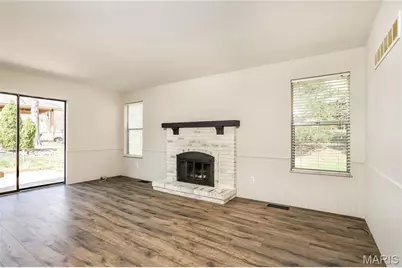 272 Village Meadow Drive, Ballwin, MO 63021 - Photo 3