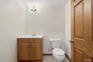2007 Firethorn Dr, Saint Louis, MO 63131 - Photo 31