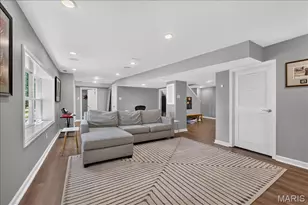 8124 Halifax Dr, Clayton, MO 63105 - Photo 27
