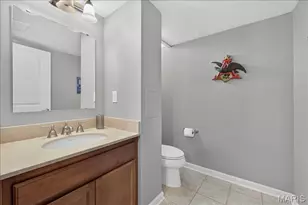8124 Halifax Dr, Clayton, MO 63105 - Photo 29