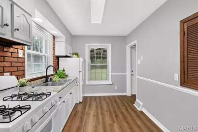 9424 Corregidor Drive, Saint Louis, MO 63134 - Photo 3