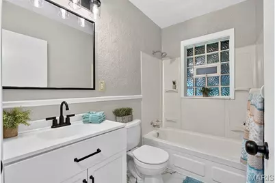 9424 Corregidor Drive, Saint Louis, MO 63134 - Photo 9