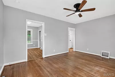 9424 Corregidor Drive, Saint Louis, MO 63134 - Photo 7