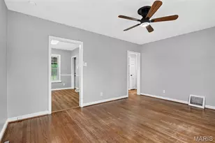 9424 Corregidor Dr, Saint Louis, MO 63134 - Photo 7