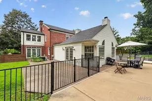 28 Berkshire Dr, Saint Louis, MO 63117 - Photo 39