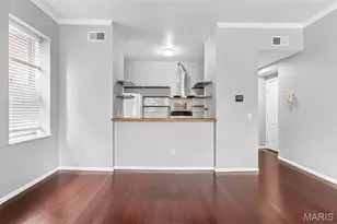 4319 Lindell Blvd, Saint Louis, MO 63108 - Photo 9
