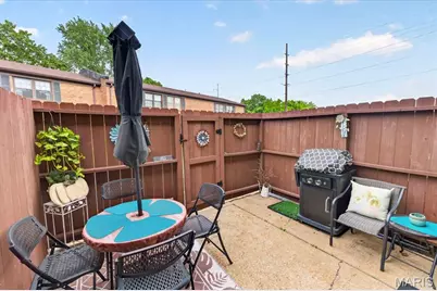 7903 Royal Arms Court, Crestwood, MO 63123 - Photo 27