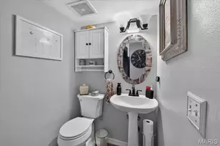 7903 Royal Arms Ct, Crestwood, MO 63123 - Photo 7