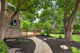 1350 Conway Oaks Dr, Chesterfield, MO 63017 - Photo 11