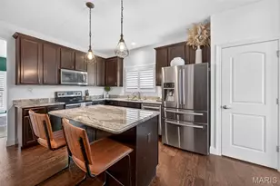 968 Ridgepointe Pl Cir, Lake Saint Louis, MO 63367 - Photo 9