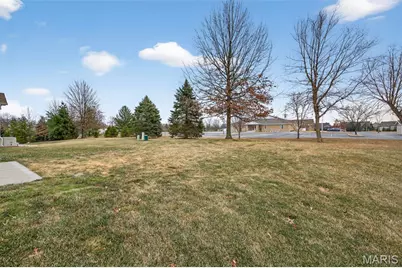 968 Ridgepointe Place Circle, Lake Saint Louis, MO 63367 - Photo 35