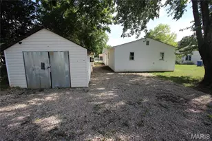 1405 E Chestnut St, Desloge, MO 63601 - Photo 5