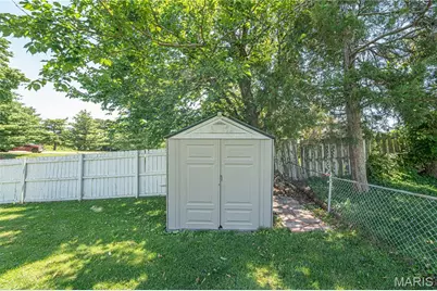11100 Patsy Drive, Saint Louis, MO 63123 - Photo 25