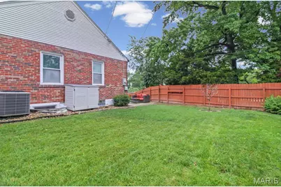 7045 Deerpath Drive, Affton, MO 63123 - Photo 43