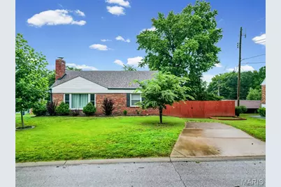 7045 Deerpath Drive, Affton, MO 63123 - Photo 3