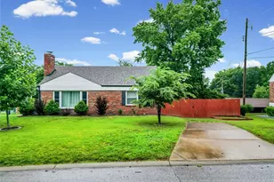 7045 Deerpath Dr, Affton, MO 63123 - Photo 3