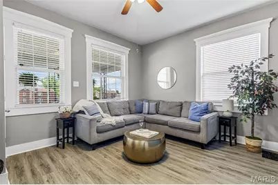 617 Loughborough Avenue, Saint Louis, MO 63111 - Photo 9