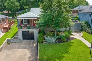 1524 N Berry Rd, Rock Hill, MO 63119 - Photo 9