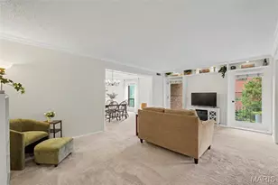 508 Coeur de Royale Dr, Creve Coeur, MO 63141 - Photo 5