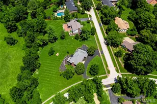 12405 Montsouris Dr, Creve Coeur, MO 63141 - Photo 39