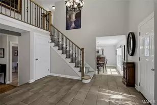 12405 Montsouris Dr, Creve Coeur, MO 63141 - Photo 5