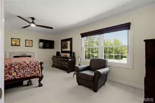 12405 Montsouris Dr, Creve Coeur, MO 63141 - Photo 19