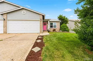 1468 Surrey Ln, Saint Peters, MO 63304 - Photo 3