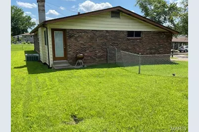 9755 Brittleigh Terrace, Affton, MO 63123 - Photo 5