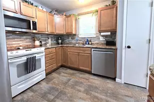 1382 Premio Dr, Fenton, MO 63026 - Photo 3