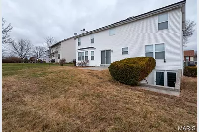 39 Green Pines Circle, Saint Charles, MO 63376 - Photo 3