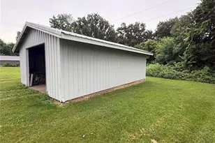 466 Hwy 8 E, Shelbyville, MO 65565 - Photo 33