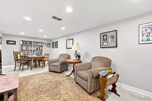 12777 Hazenmore Dr, Saint Louis, MO 63146 - Photo 17