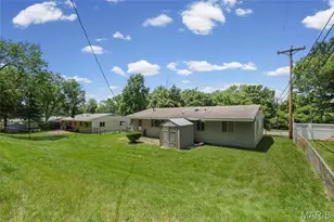 404 Spring Meadows Dr, Manchester, MO 63011 - Photo 37