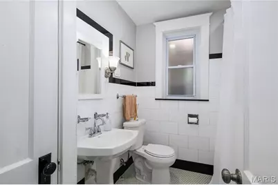4716 Milentz Avenue, Saint Louis, MO 63116 - Photo 17