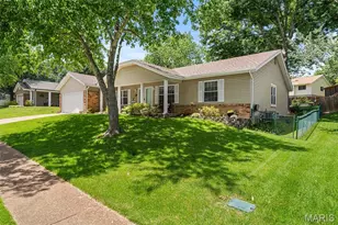 7207 Emerald Hill Ct, Saint Louis, MO 63129 - Photo 3