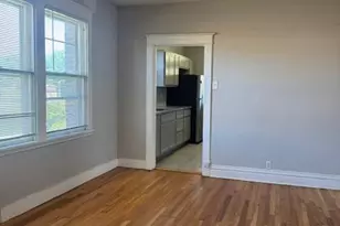 6751 Crest Ave, University City, MO 63130 - Photo 7