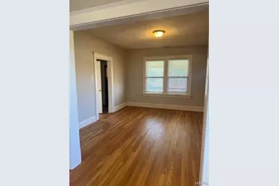 6751 Crest Avenue, University City, MO 63130 - Photo 5