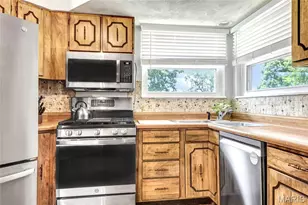 1363 Brandywine Ln, Saint Charles, MO 63376 - Photo 7