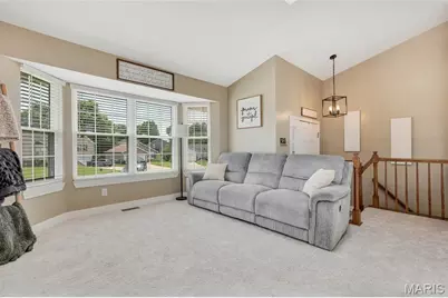 22 Aspen Pointe Drive, Saint Peters, MO 63376 - Photo 5