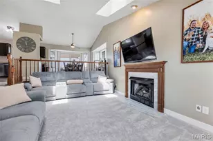 22 Aspen Pointe Dr, Saint Peters, MO 63376 - Photo 7