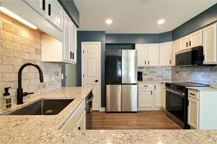 1442 Shelby Point Dr, O'Fallon, MO 63366 - Photo 3
