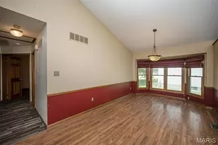 16740 N Fork Ridge Dr, Florissant, MO 63034 - Photo 15