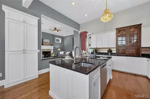 5285 Washington Pl, Saint Louis, MO 63108 - Photo 27