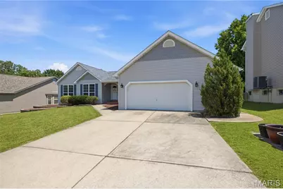 831 Glencorse Drive, Saint Peters, MO 63304 - Photo 3