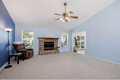 831 Glencorse Drive, Saint Peters, MO 63304 - Photo 9